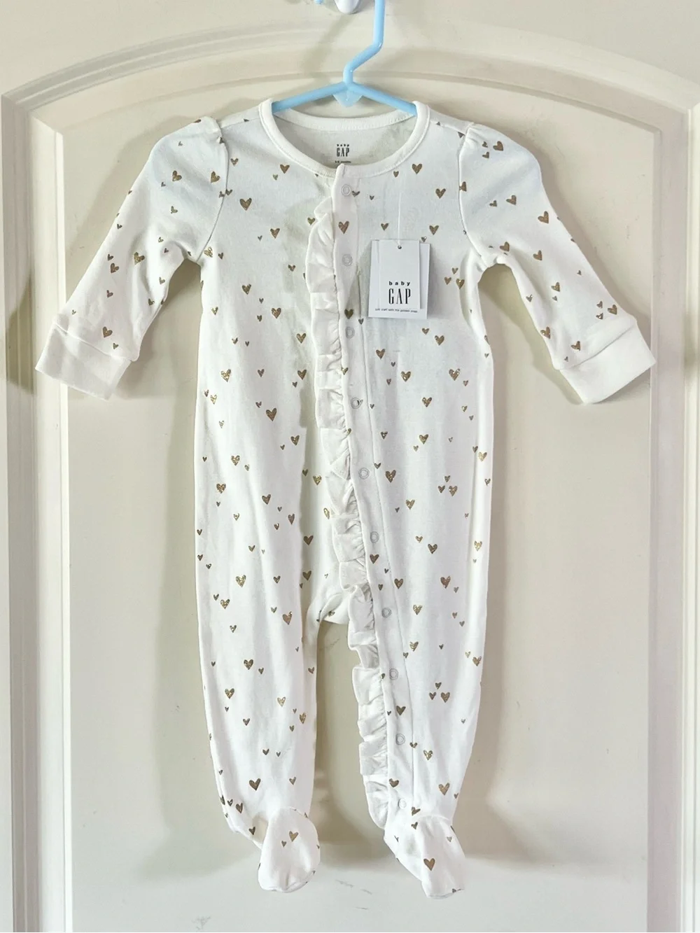 NWT Baby Gap Organic Cotton Gold Heart Footed Onesie Sleeper Pajamas 3-6M